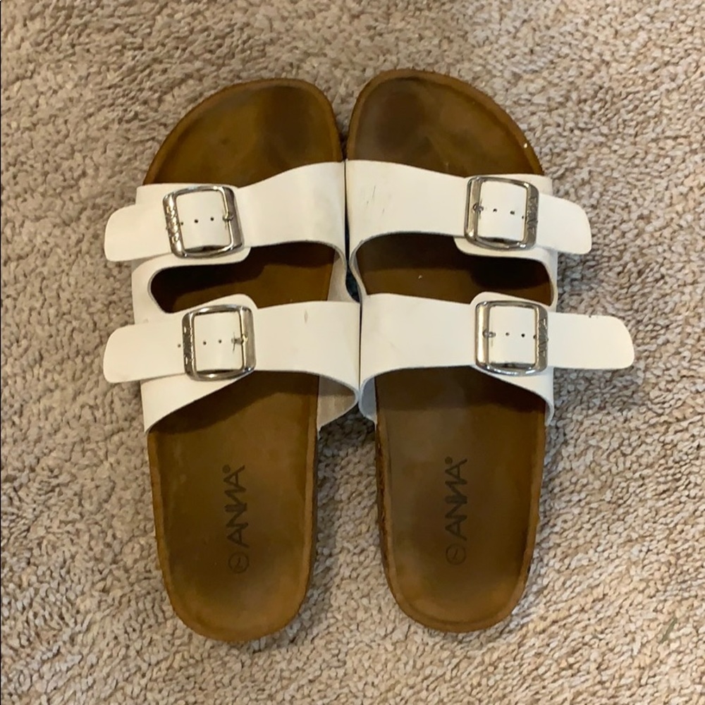 White sanders barely used